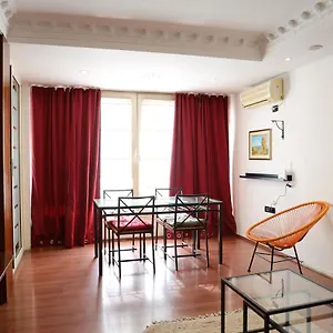 apartament-tek-piazza.hotels-in-tirana.com/